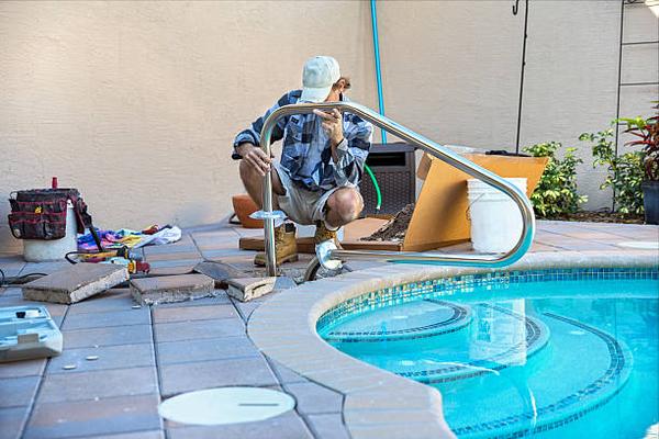 Professional Pool Contractors Bringing Luxury to Anaheim Homes